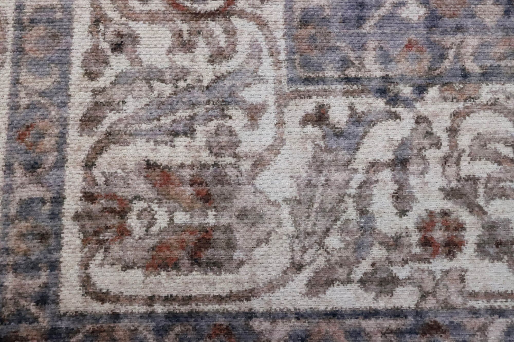 Image 4/5