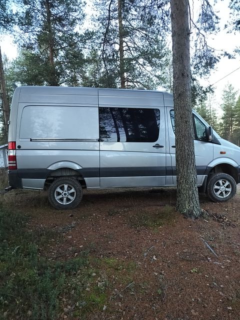 Image 6/24