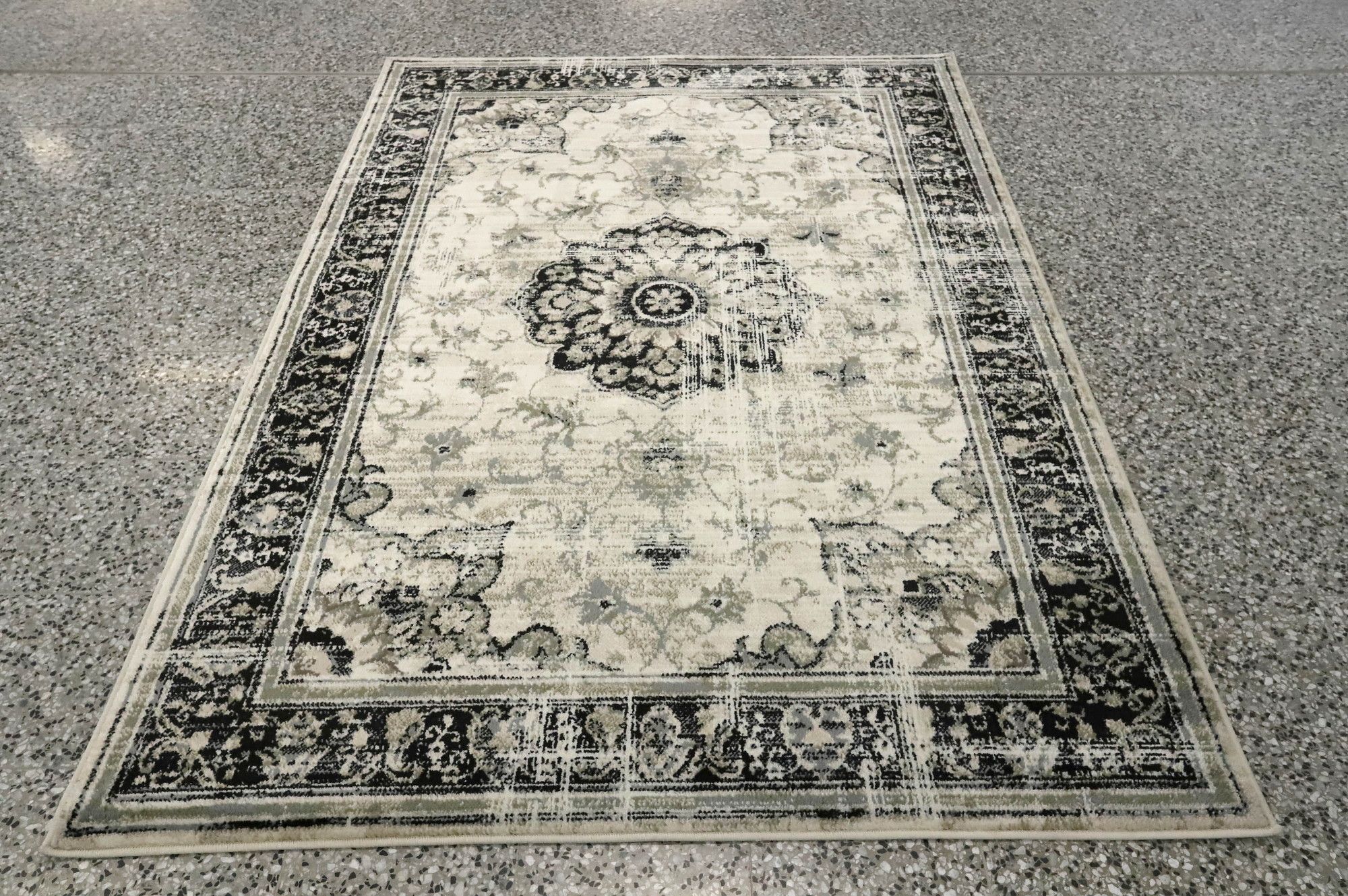 Image 1/6