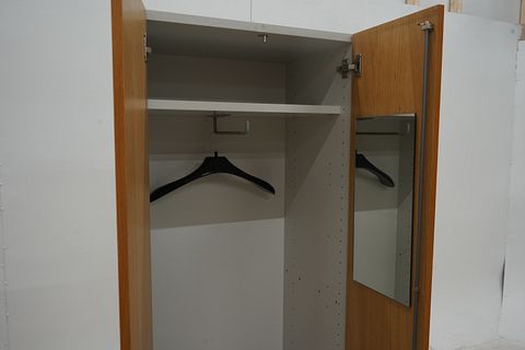 Image 5/7