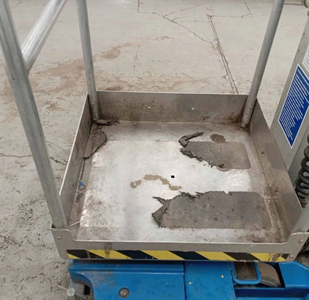 Image 12/18