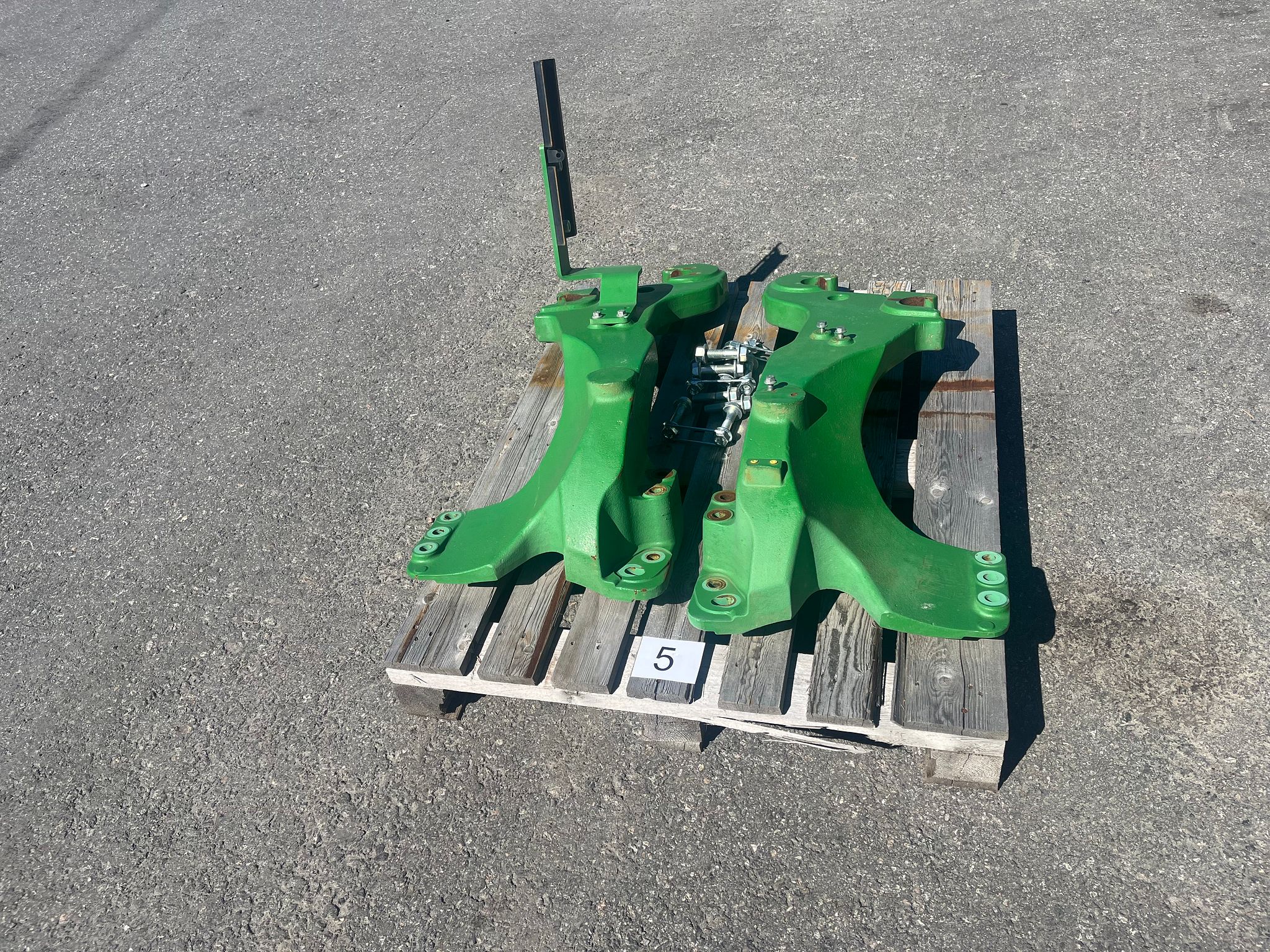 Image 1/4