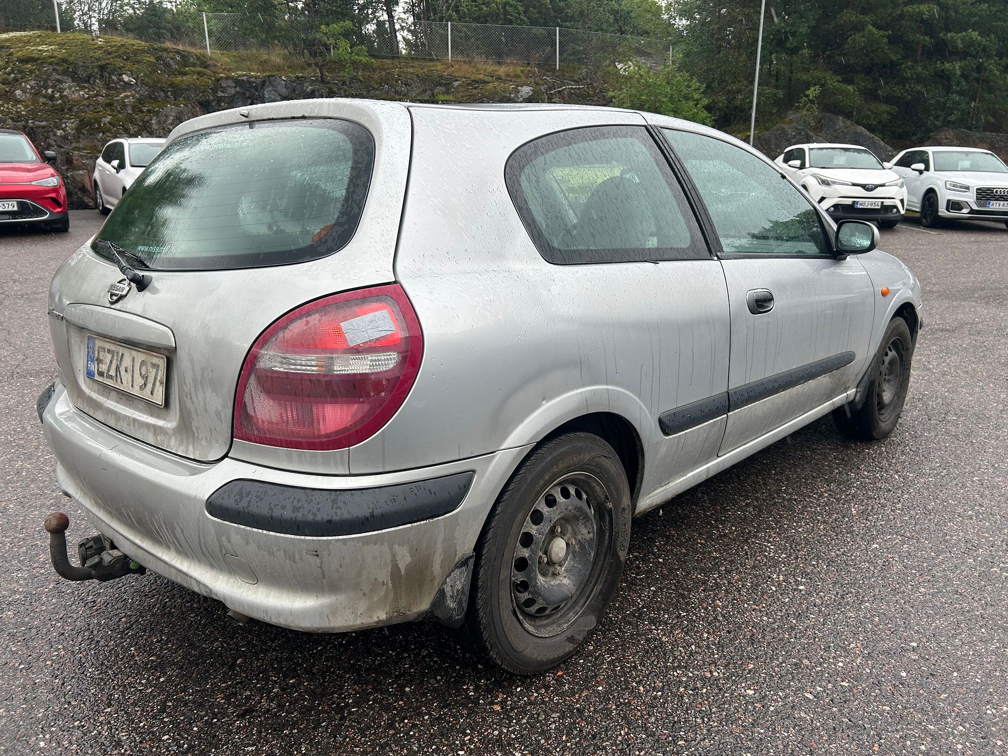Image 4/19
