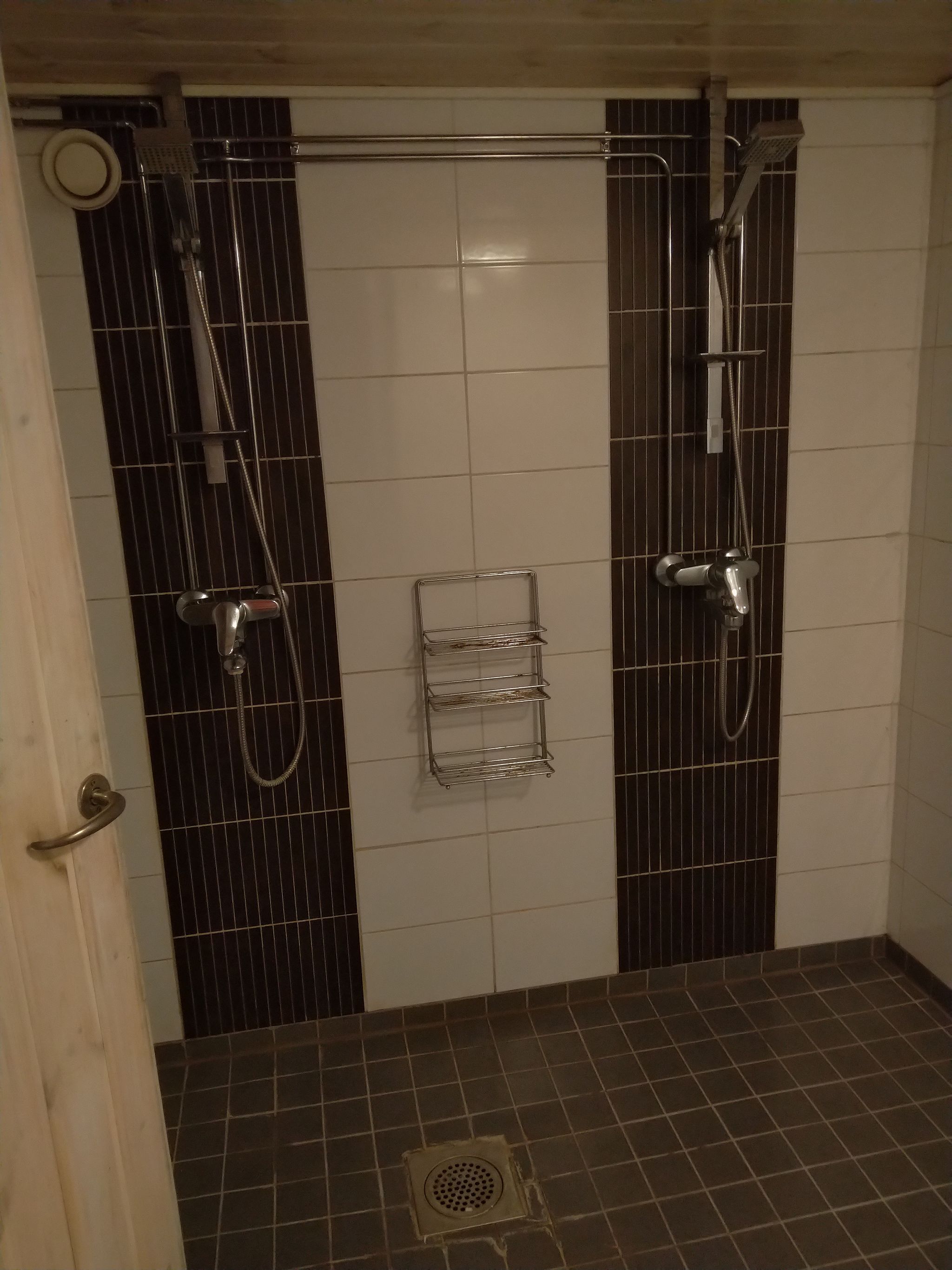 Image 7/19