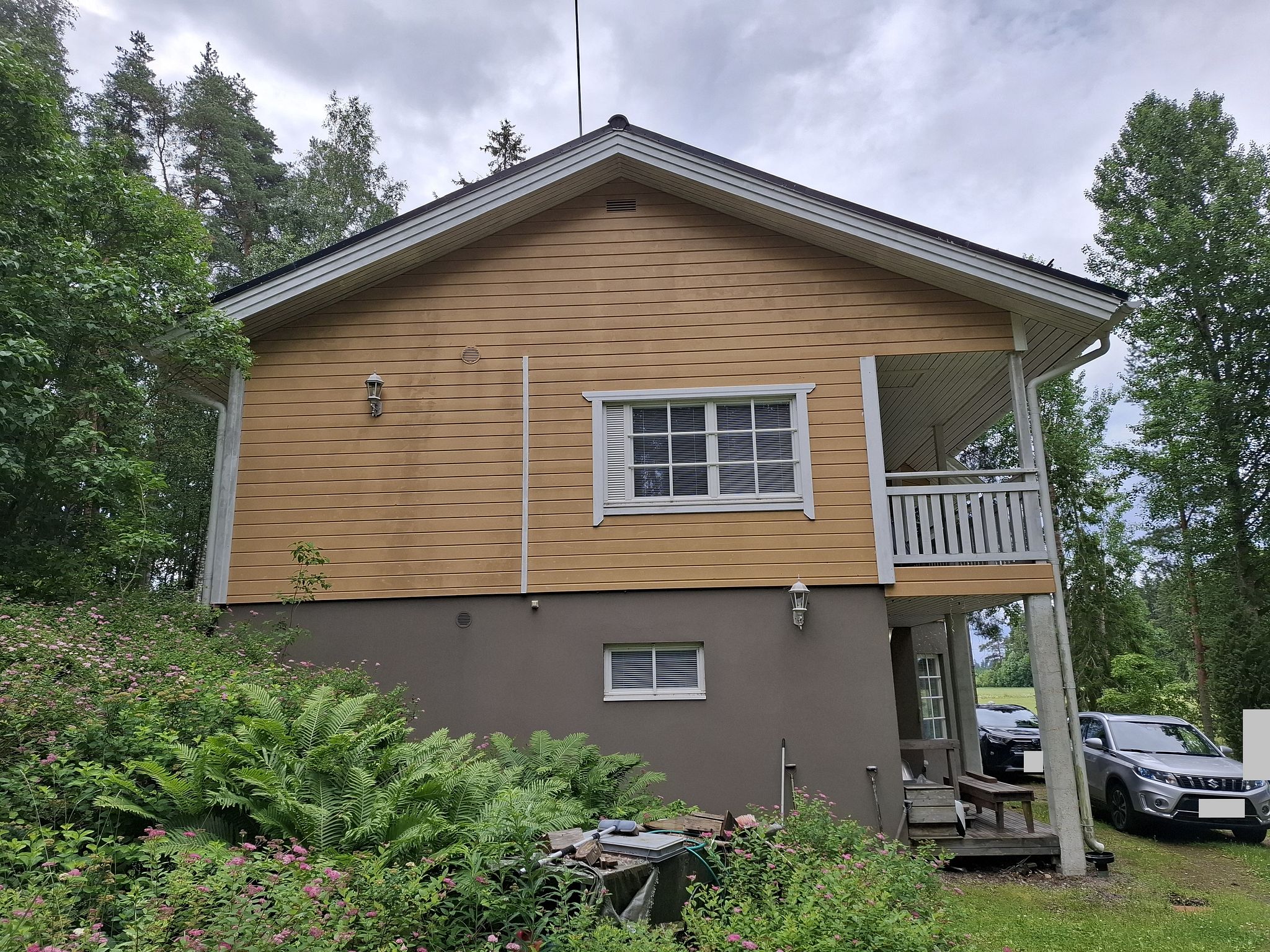 Image 4/48