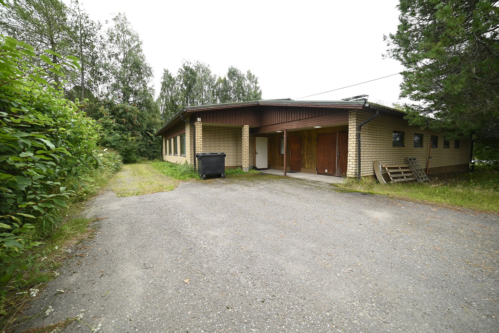 Image 1/36