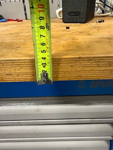 Image 3/37