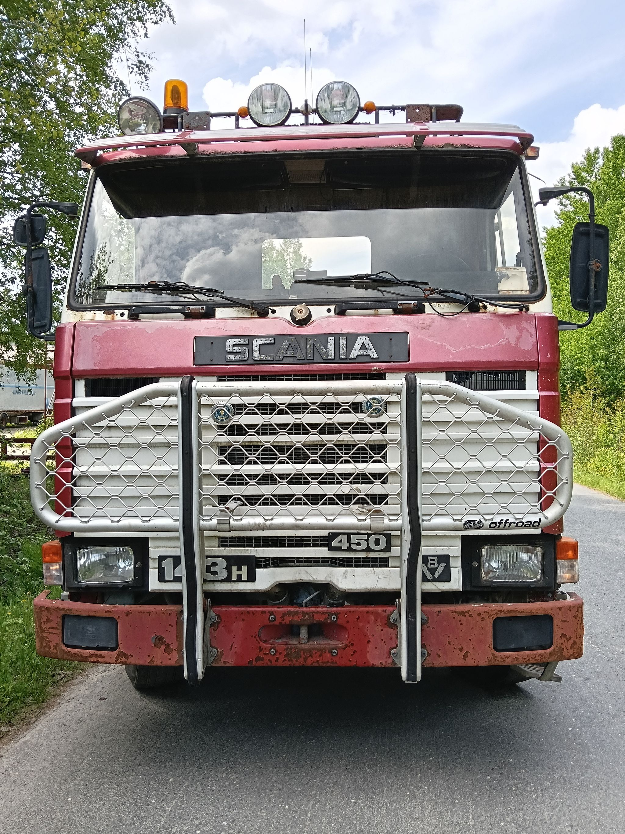 Image 2/18