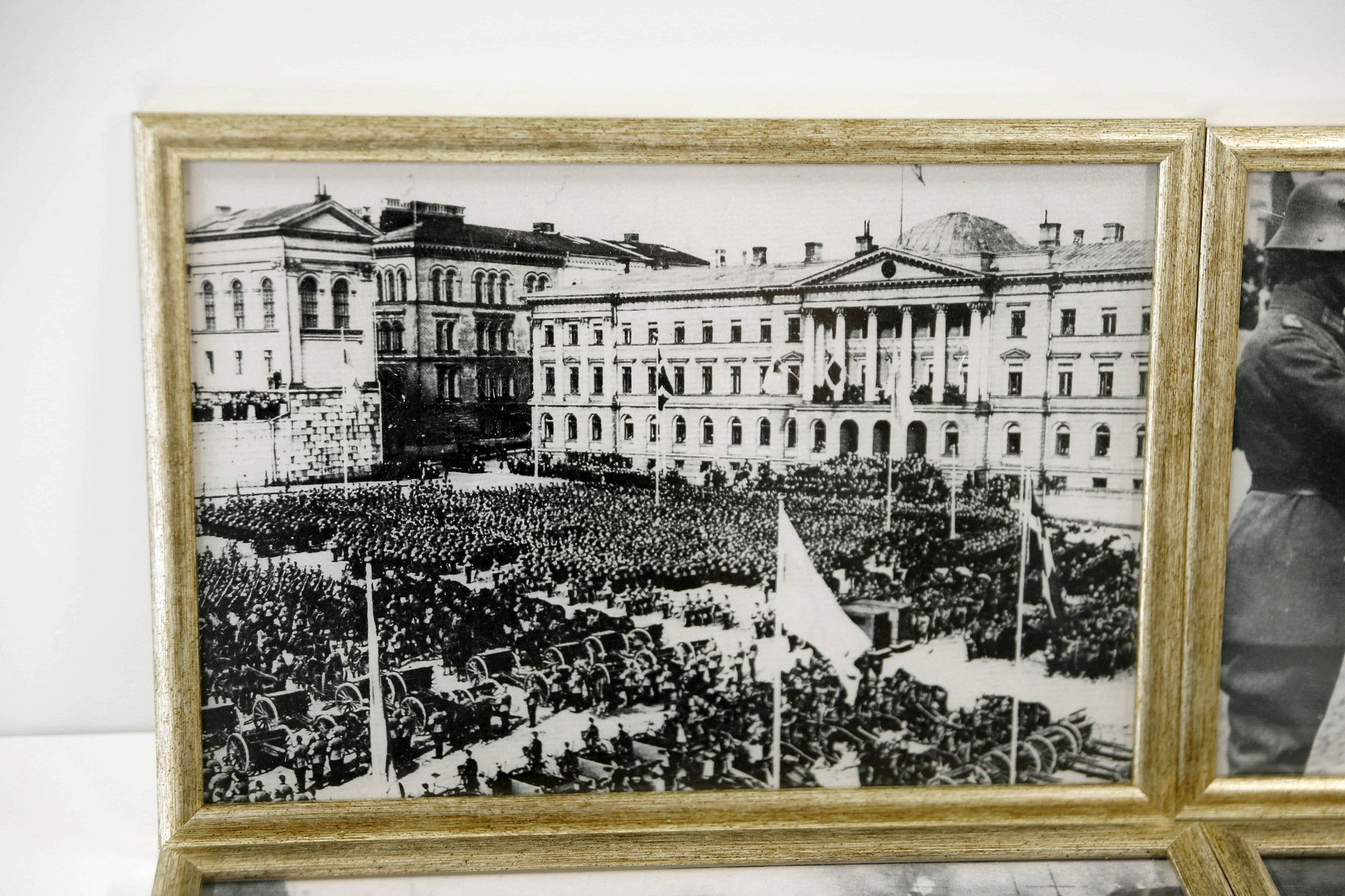 Image 2/10