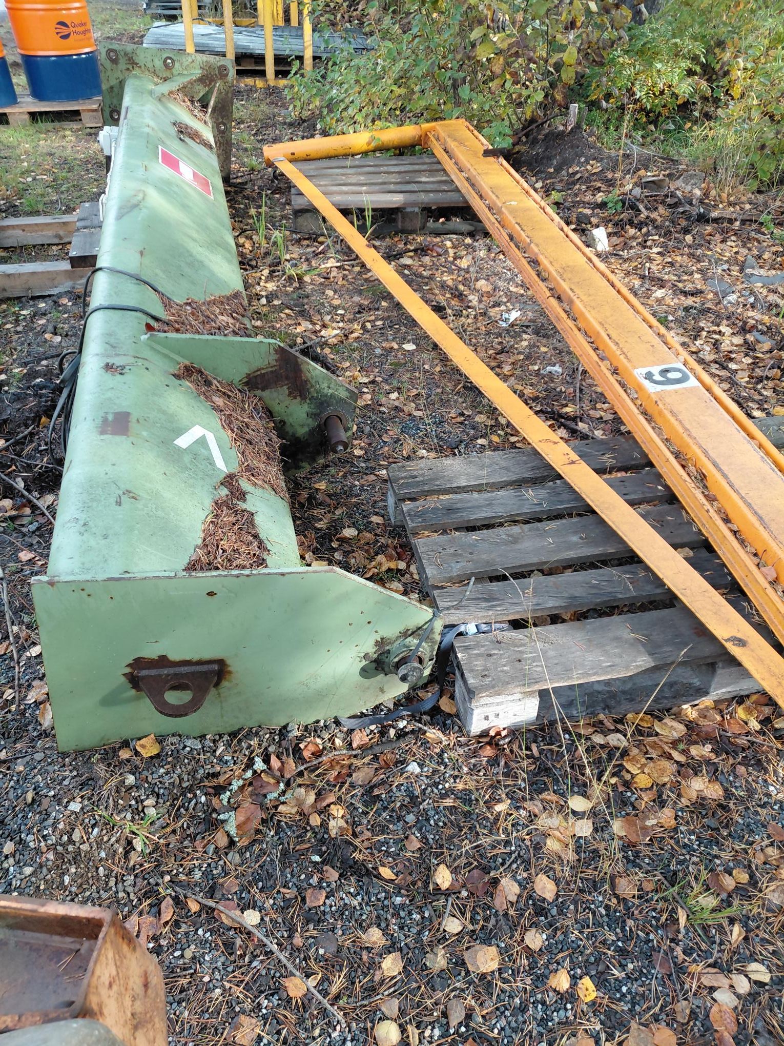 Image 6/6