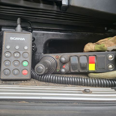 Image 6/24