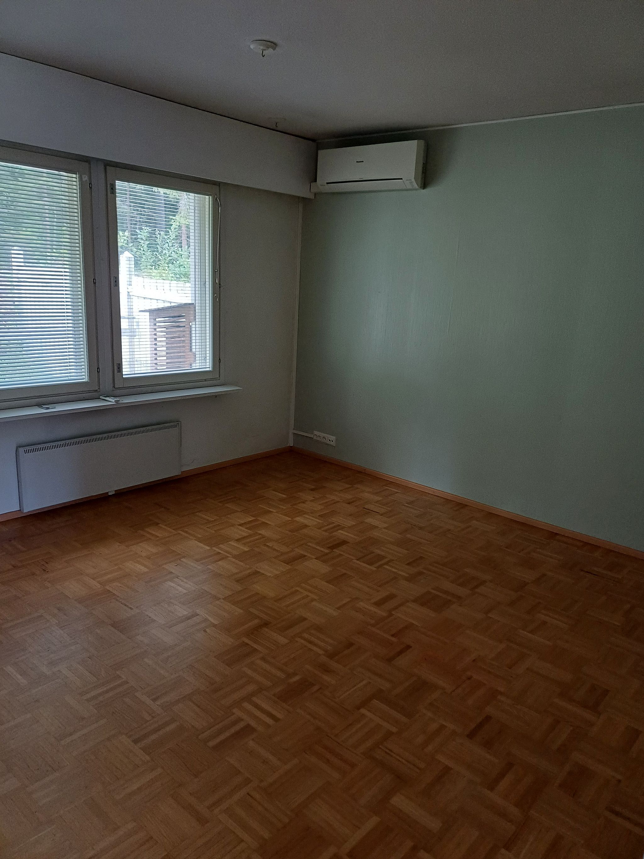 Image 21/27