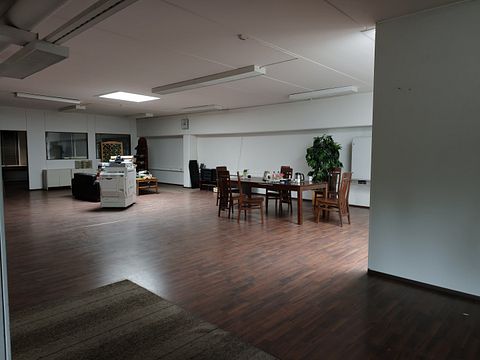 Image 6/78