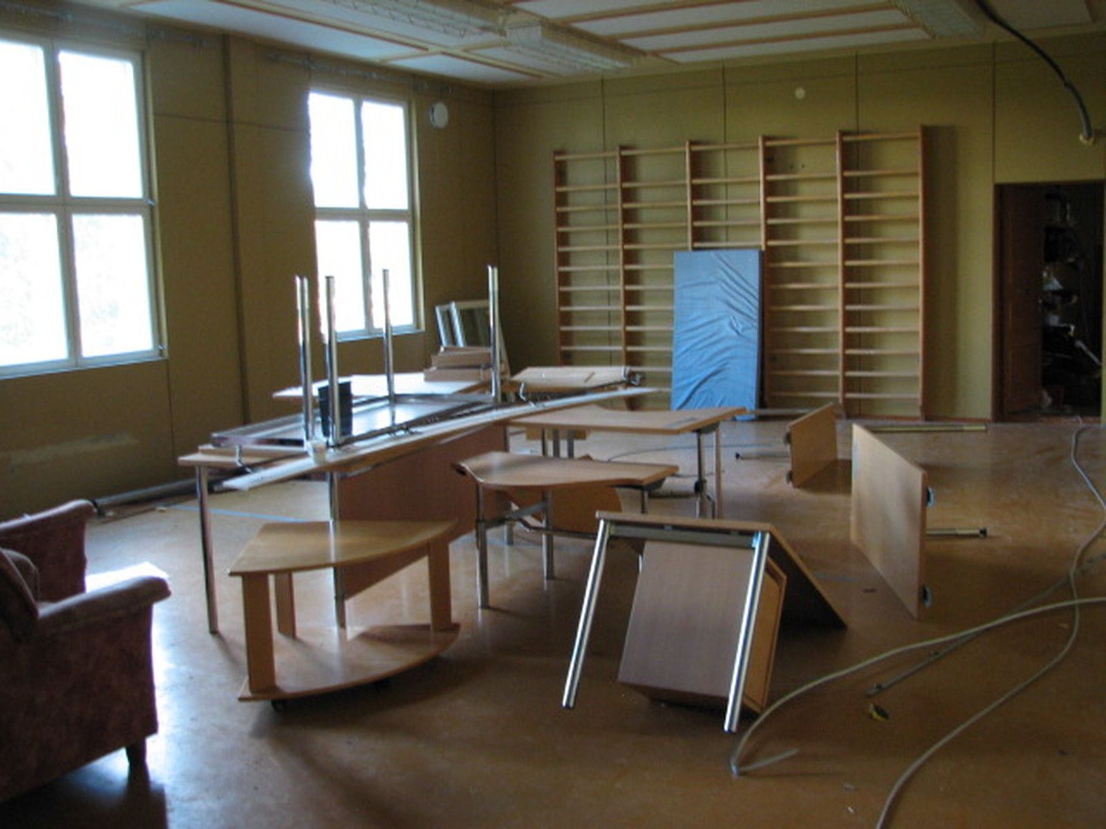 Image 14/50