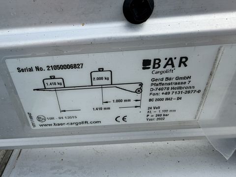 Image 4/6