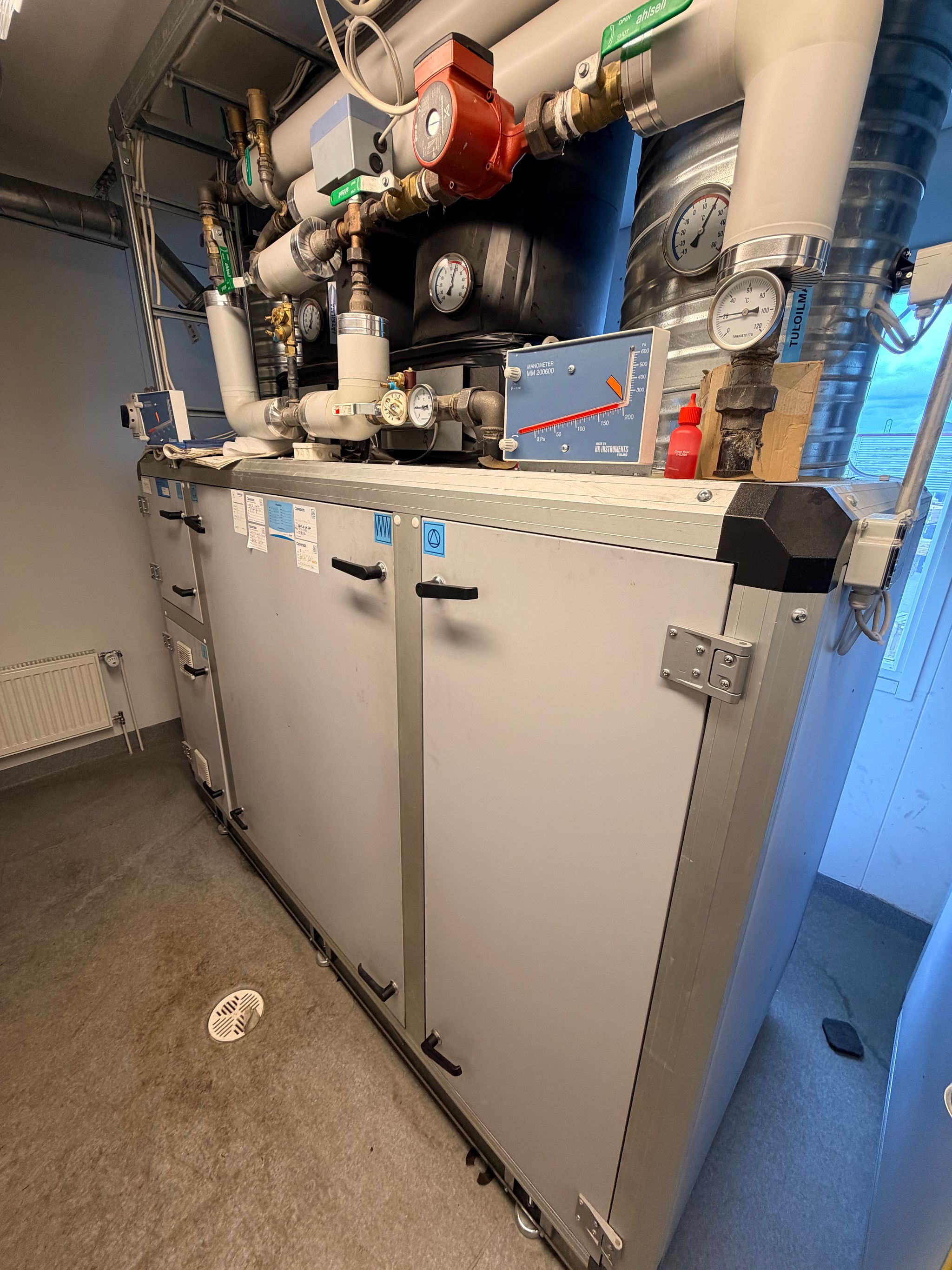 Image 3/4