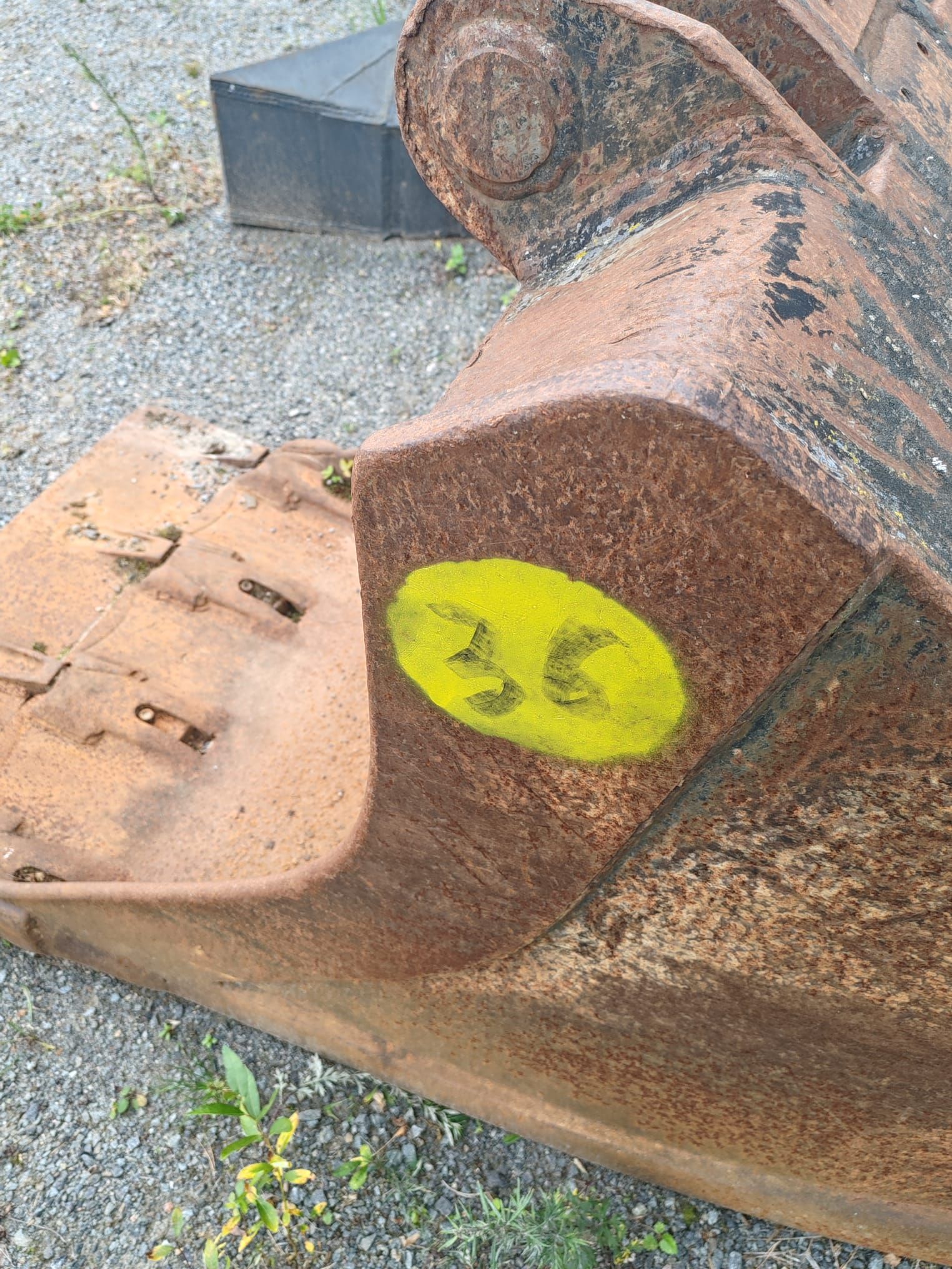 Image 3/11