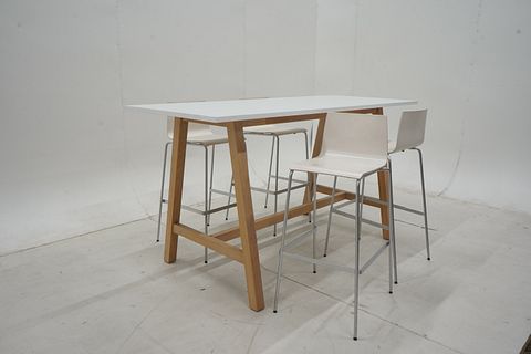 Image 2/13