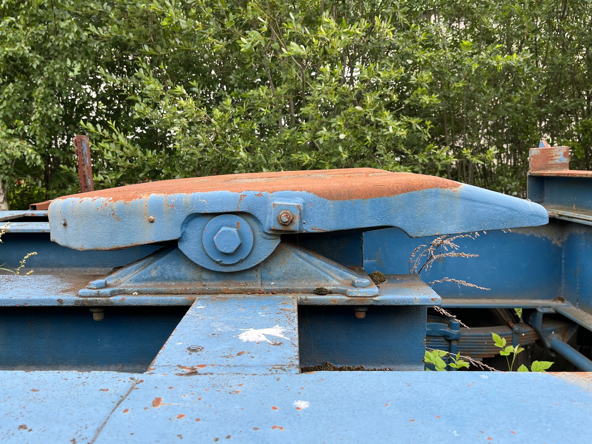 Image 4/8