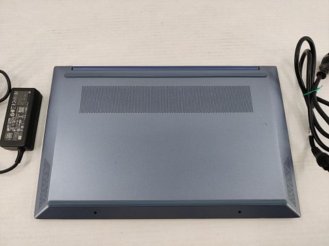 Image 4/4