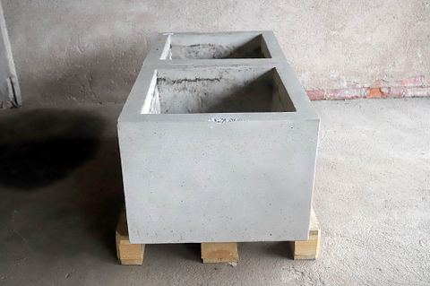 Image 2/8