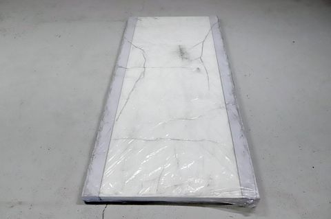 Image 4/6