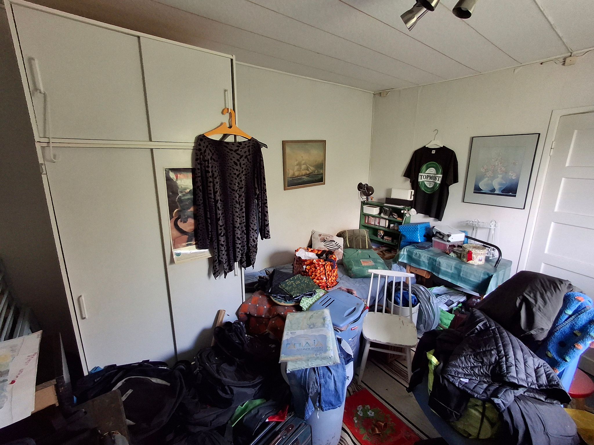 Image 14/42