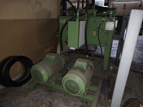 Image 1/3