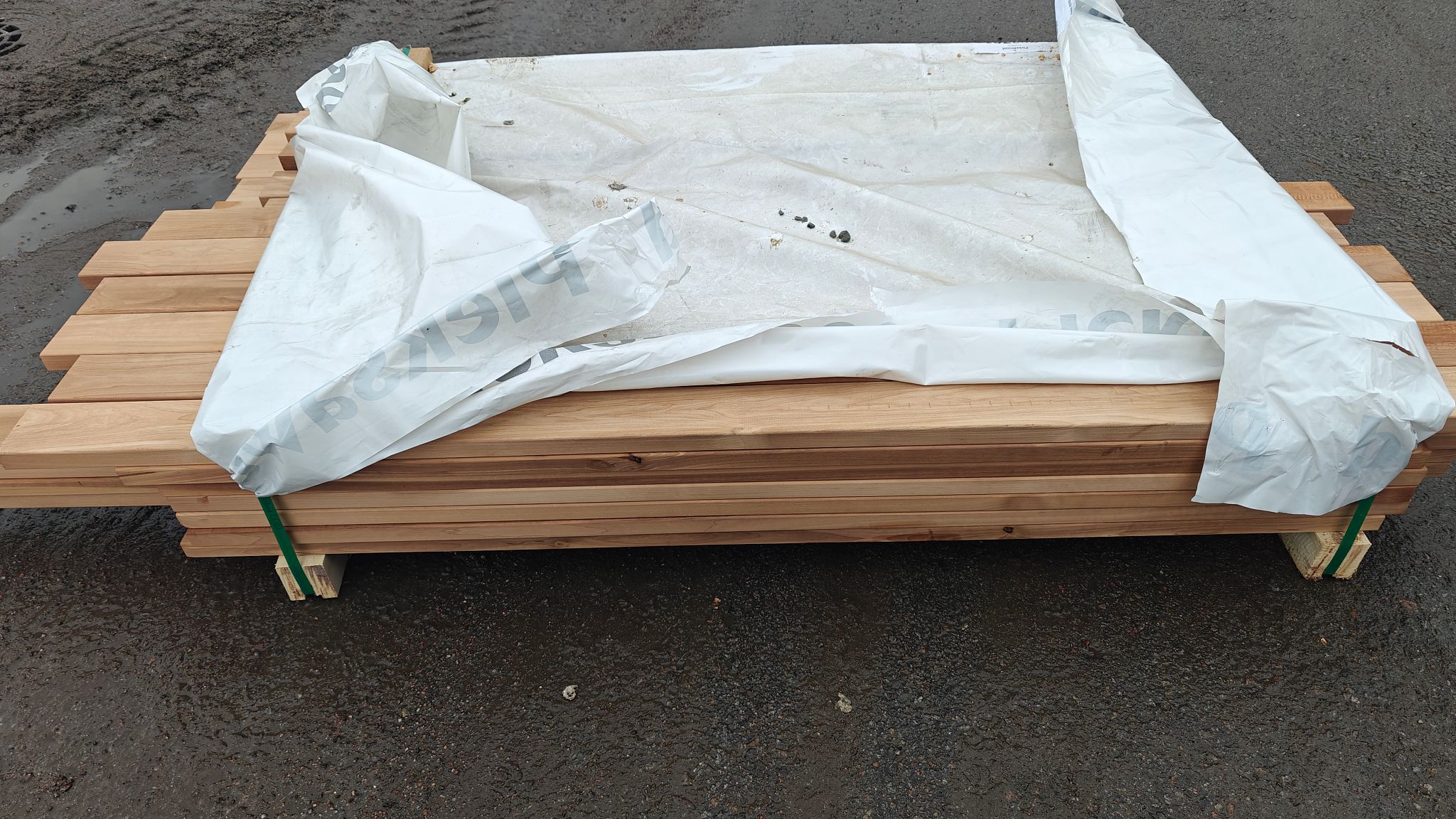 Image 4/4