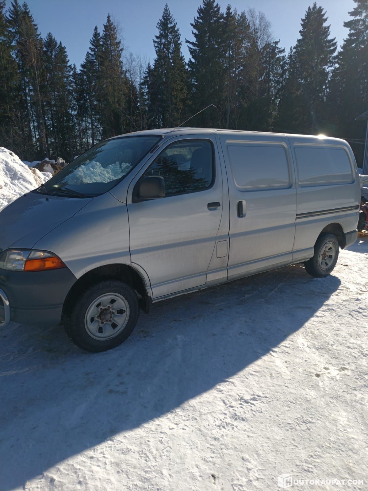Paketbil Toyota Hiace, 2005, Maalahti | Huutokaupat.com