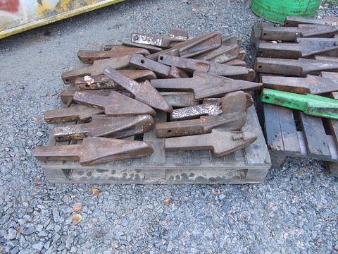 Image 2/11
