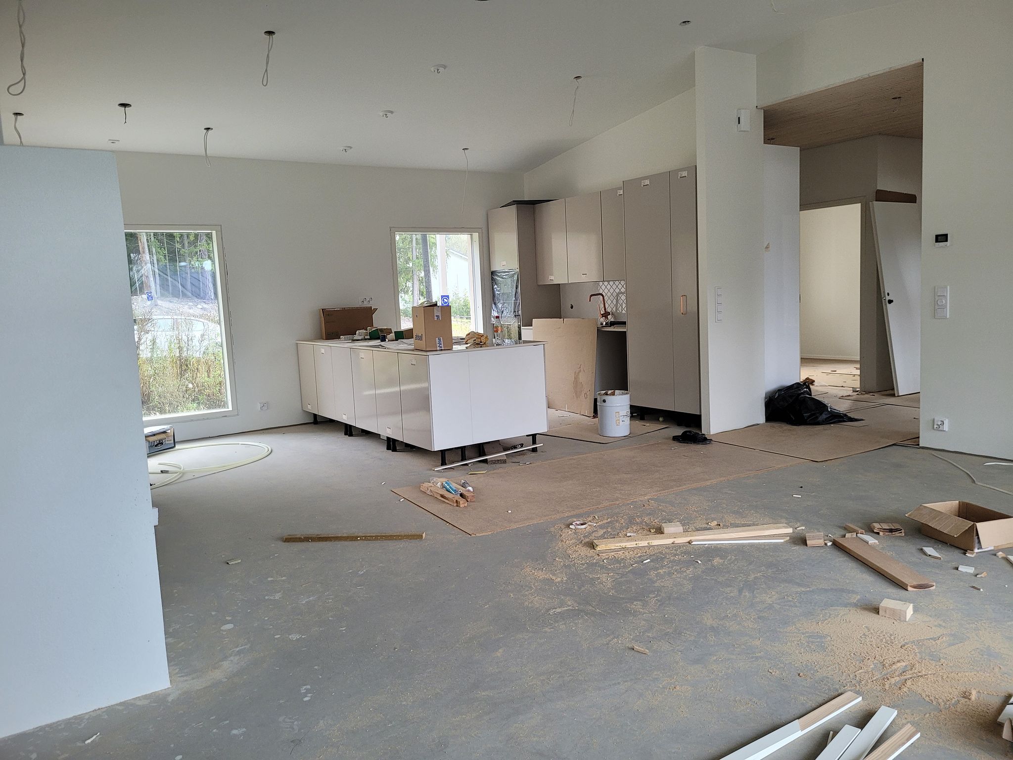 Image 20/85