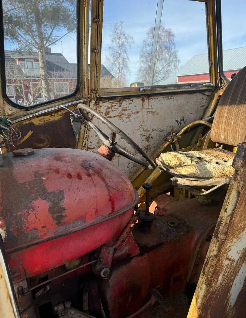 Image 7/10