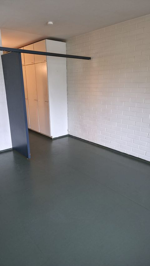 Image 7/24