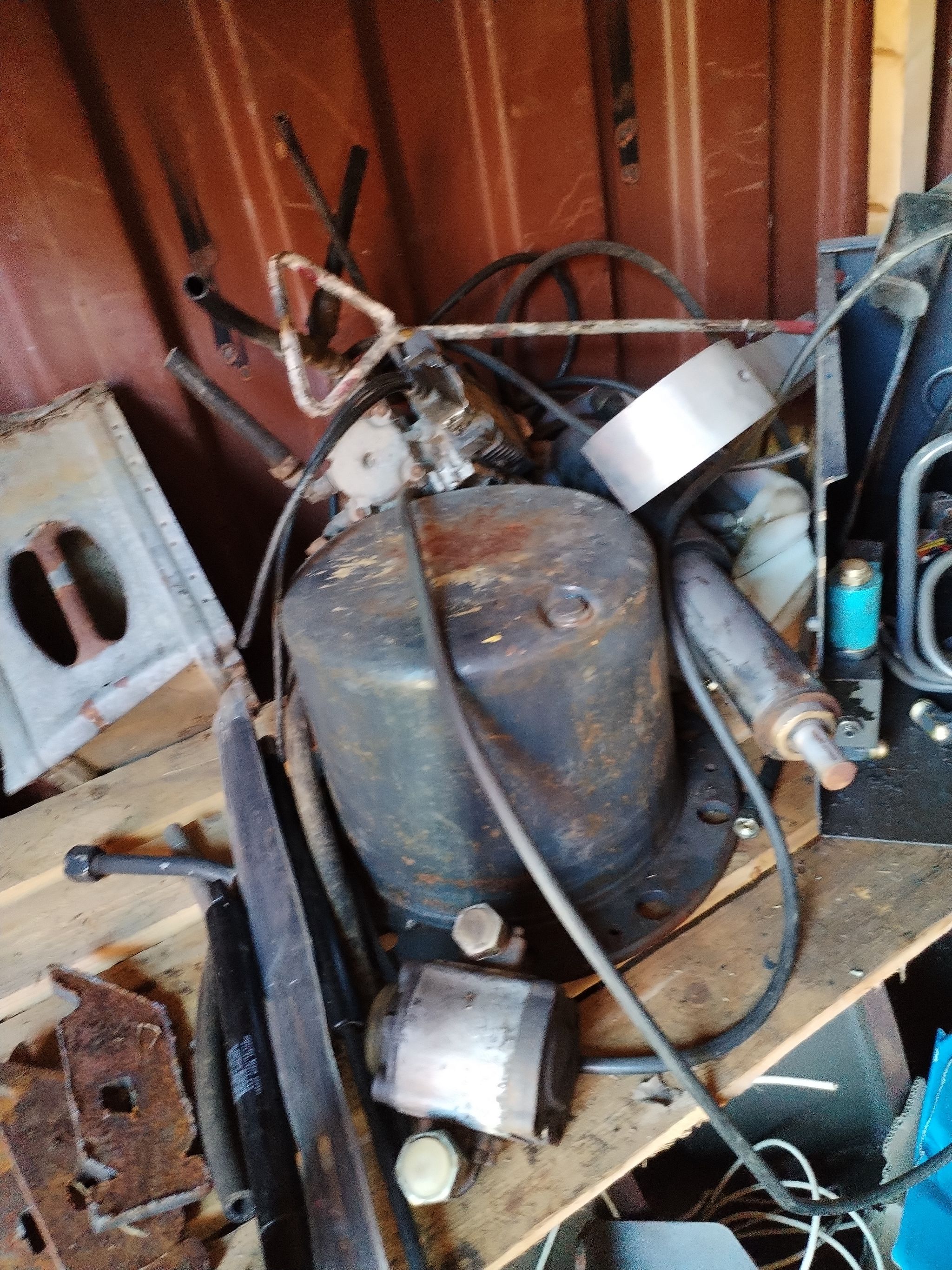 Image 3/3