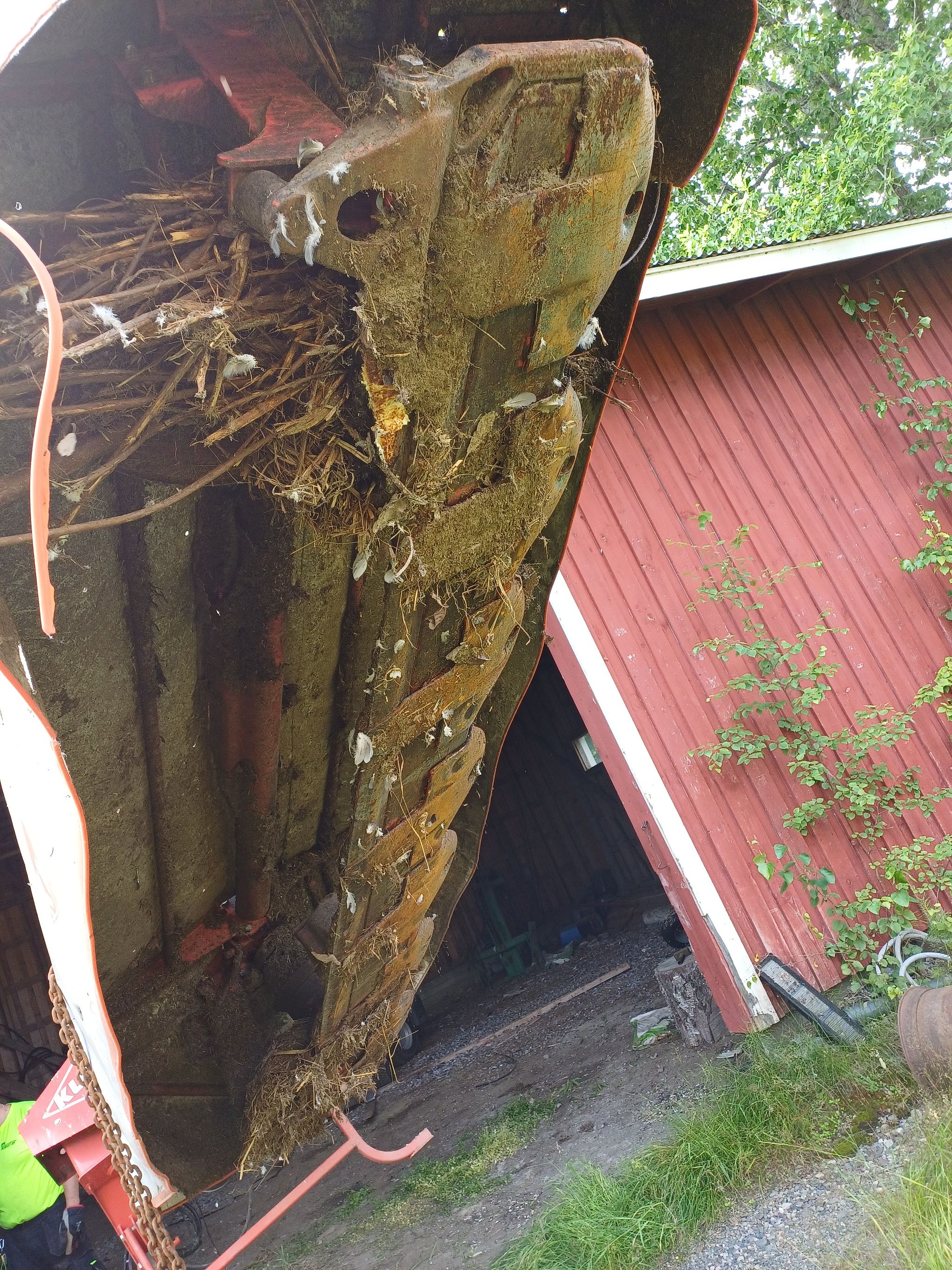 Image 2/6