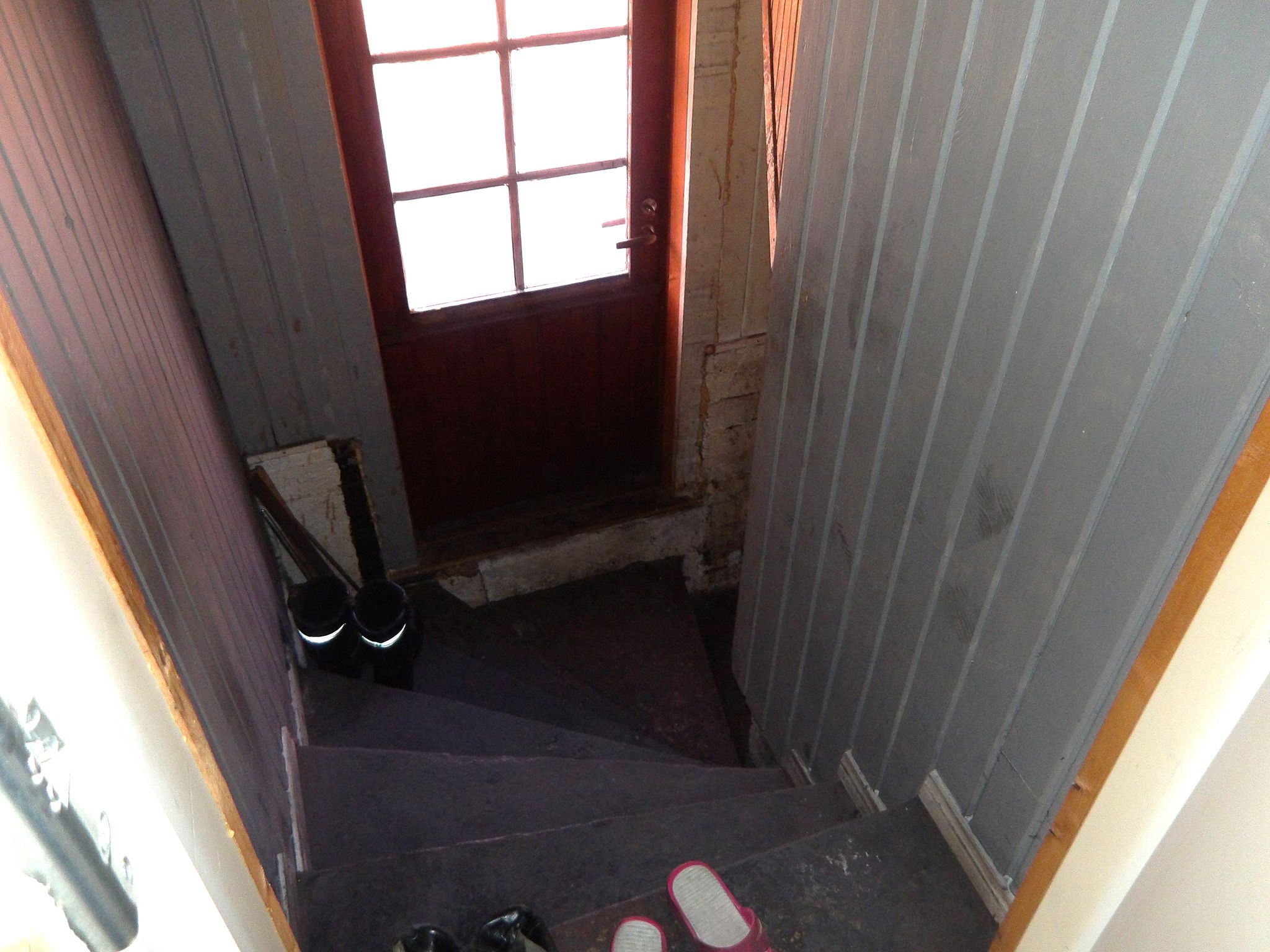 Image 6/42