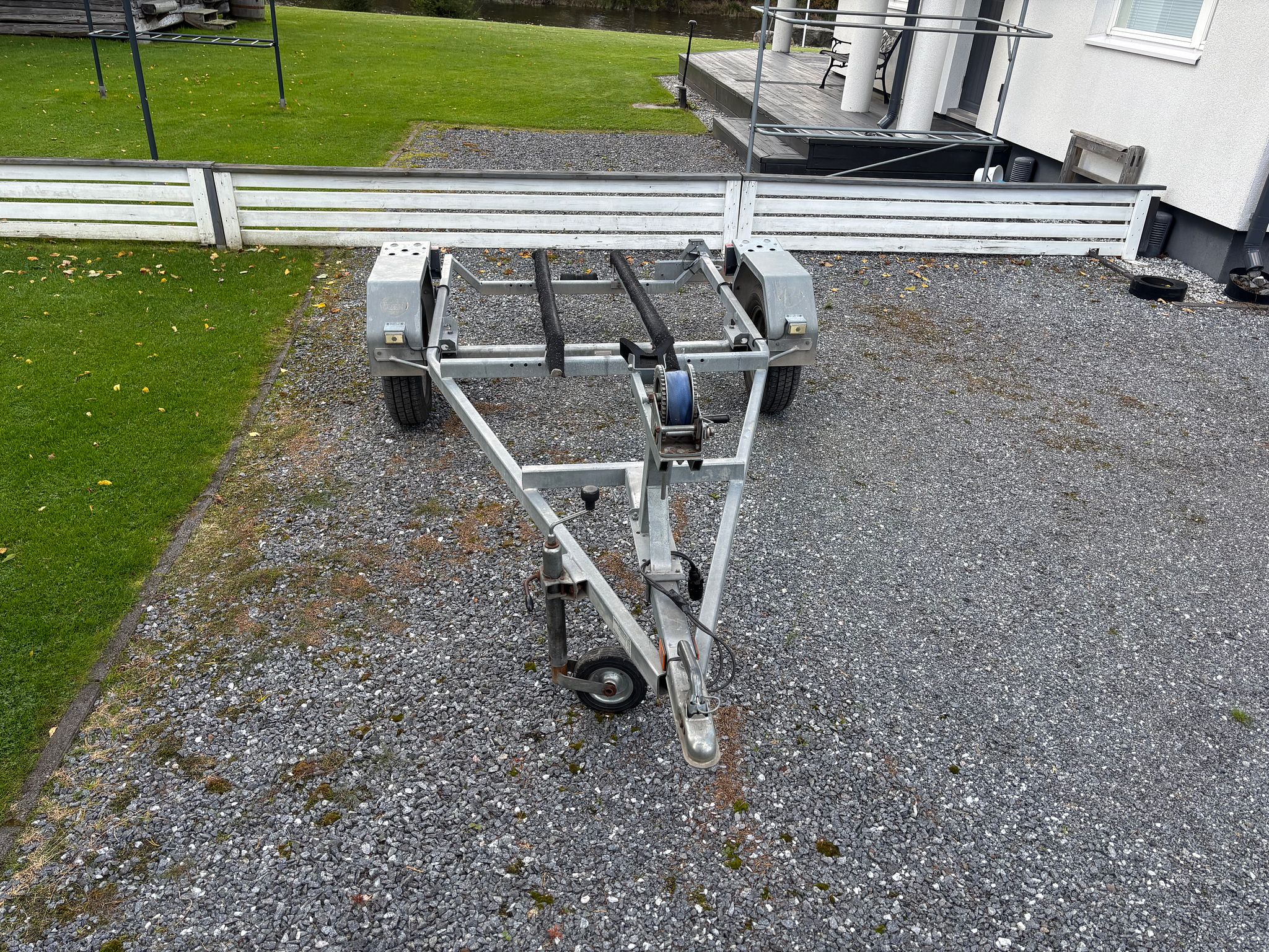Image 4/6
