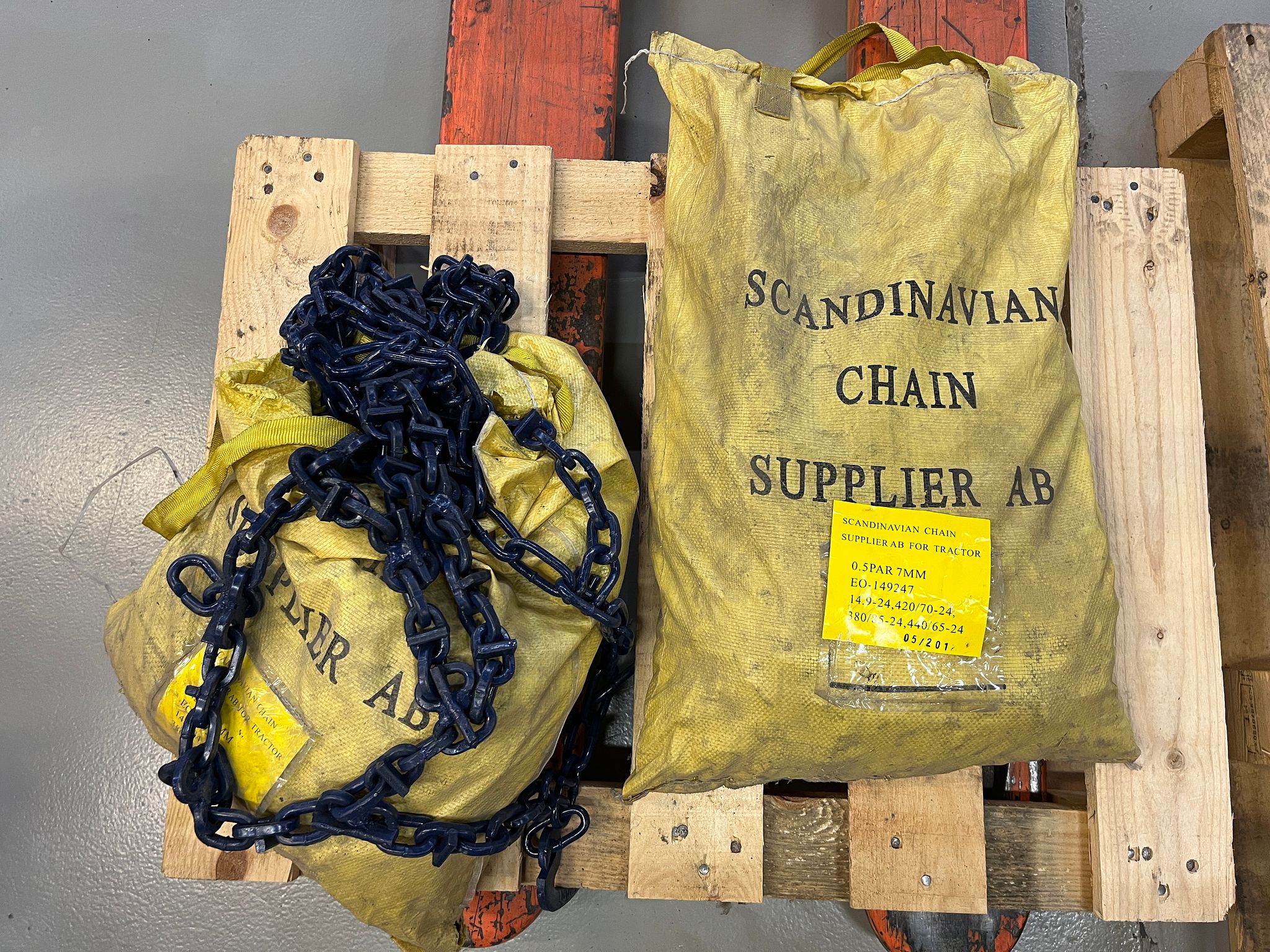 Image 1/2