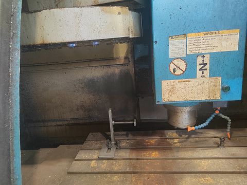 Image 8/15