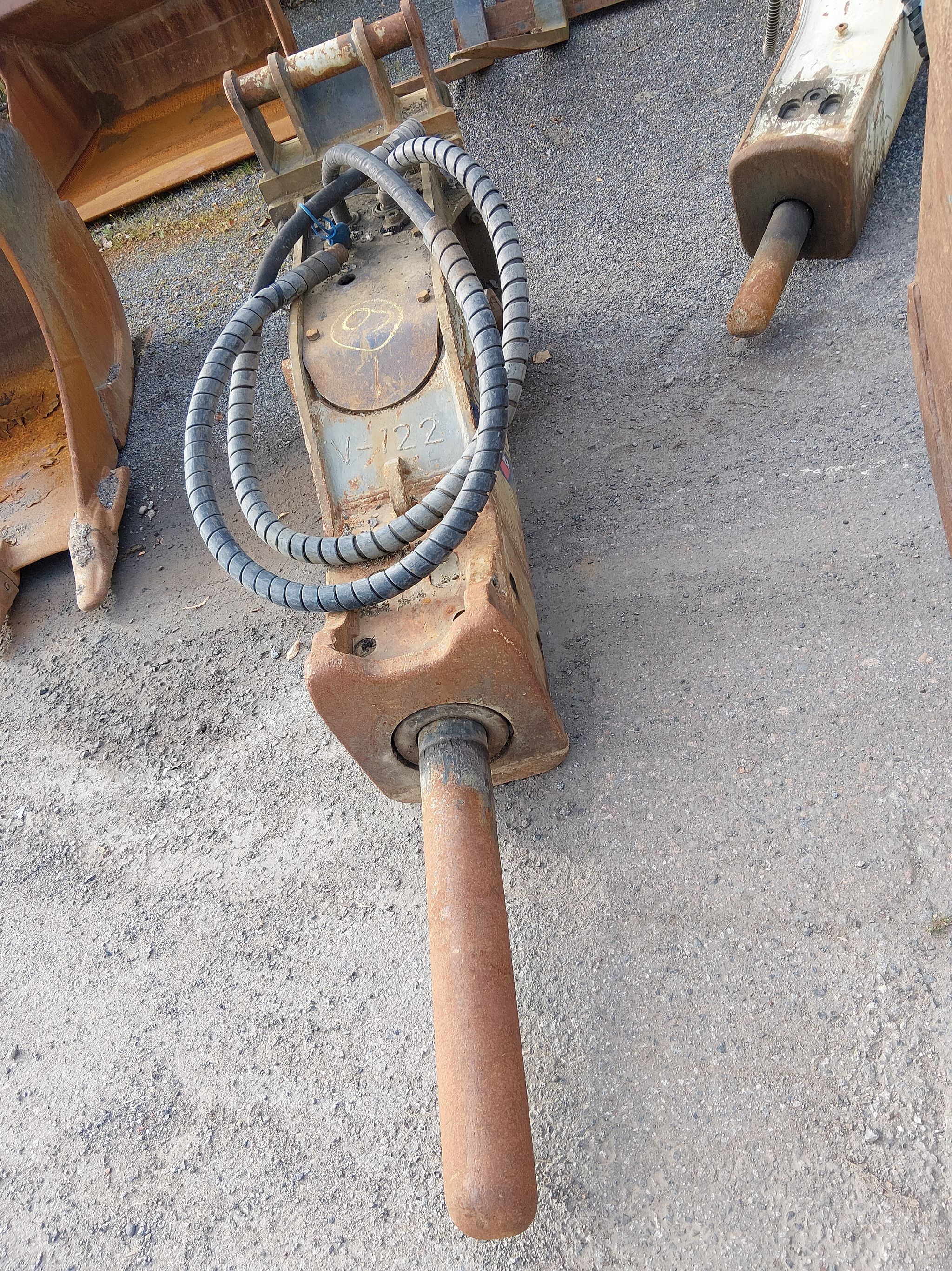 Image 2/6