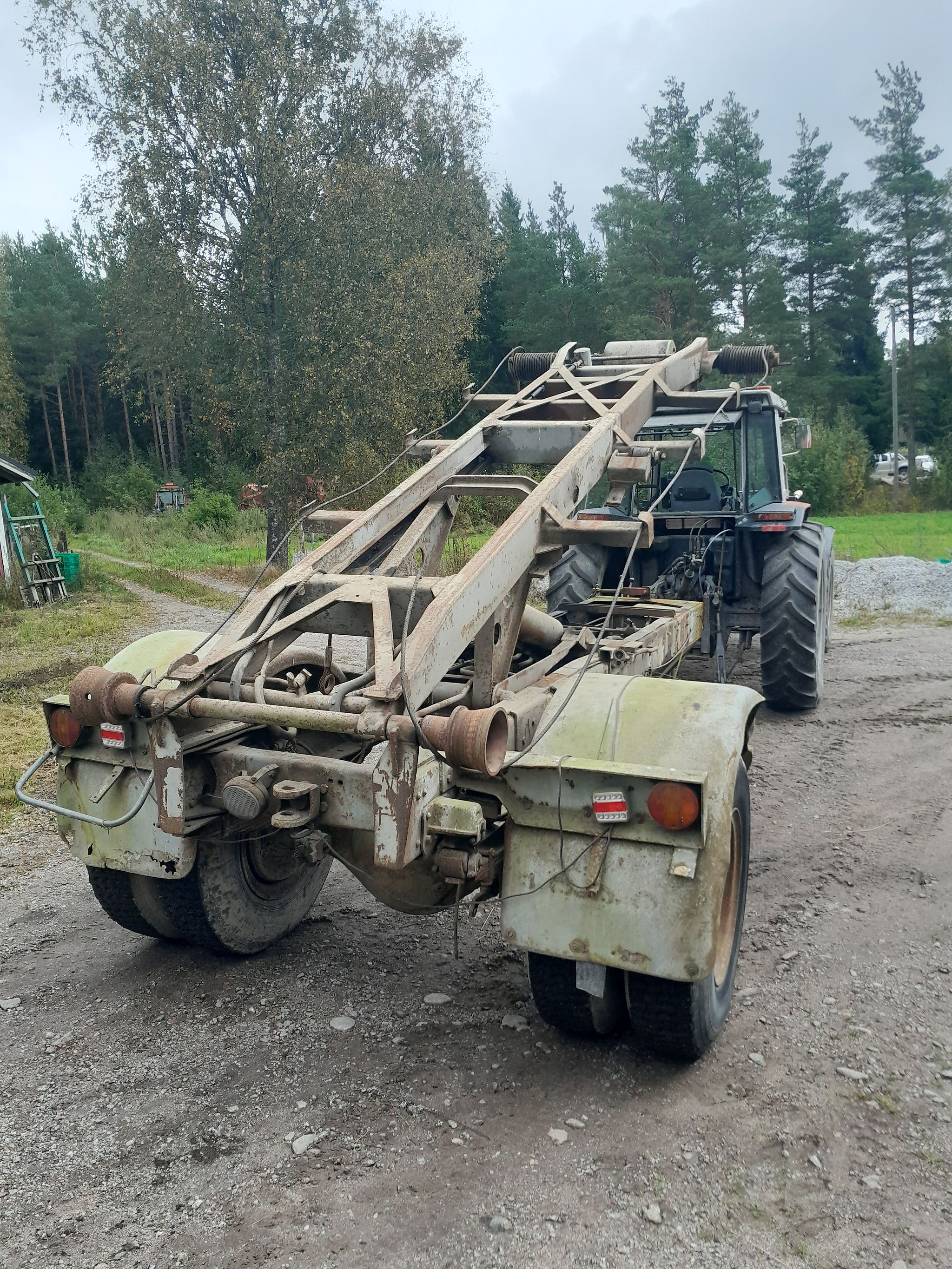 Image 2/7