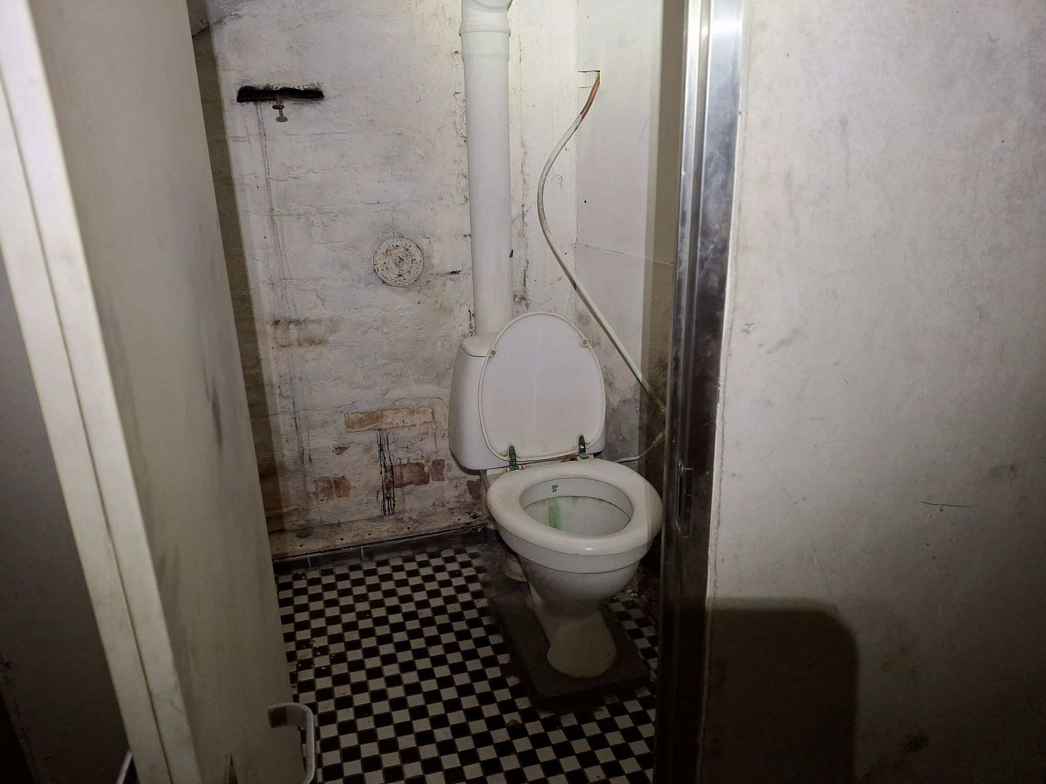 Image 44/49