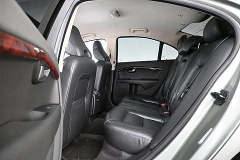 Image 10/30