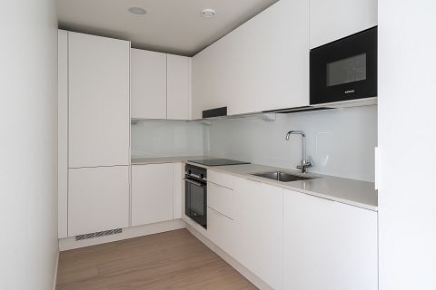 Image 9/21
