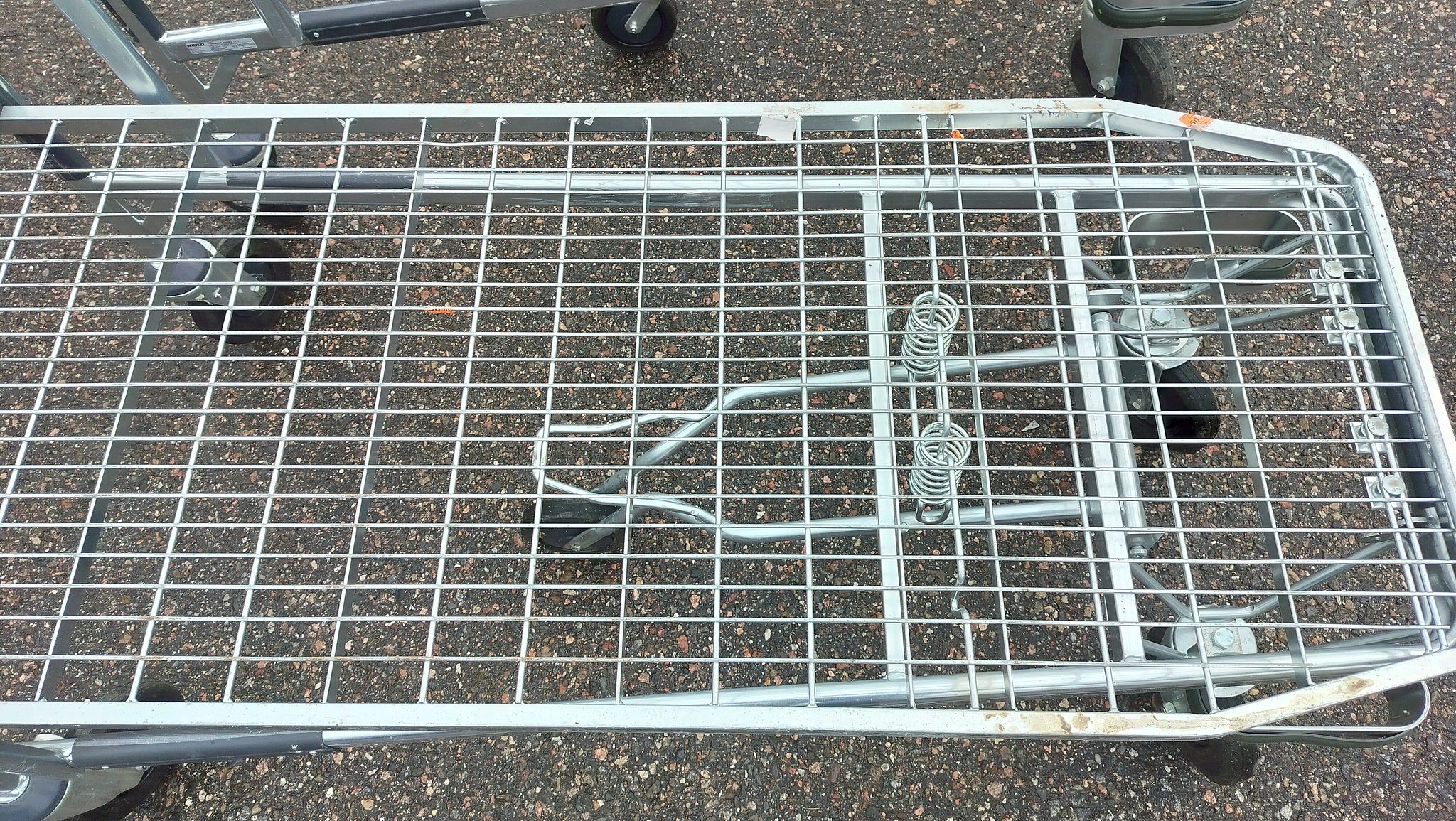Image 13/24
