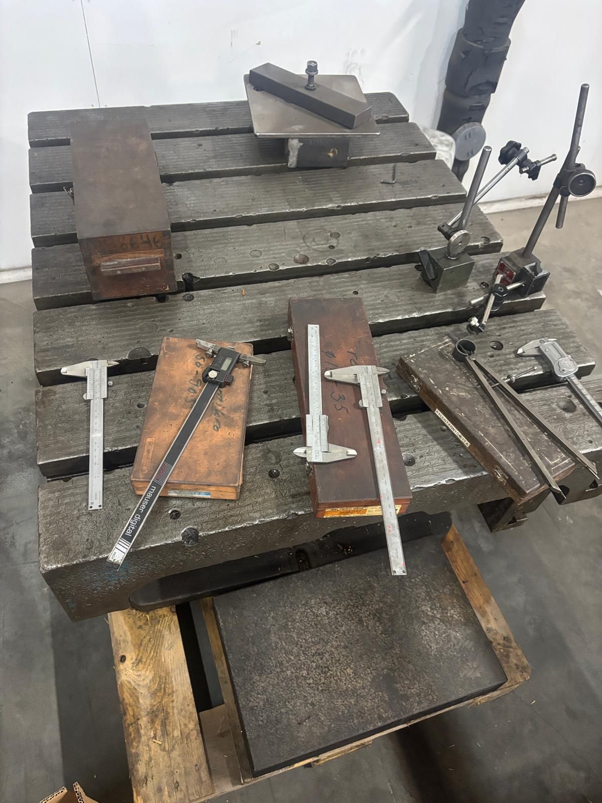 Image 2/36