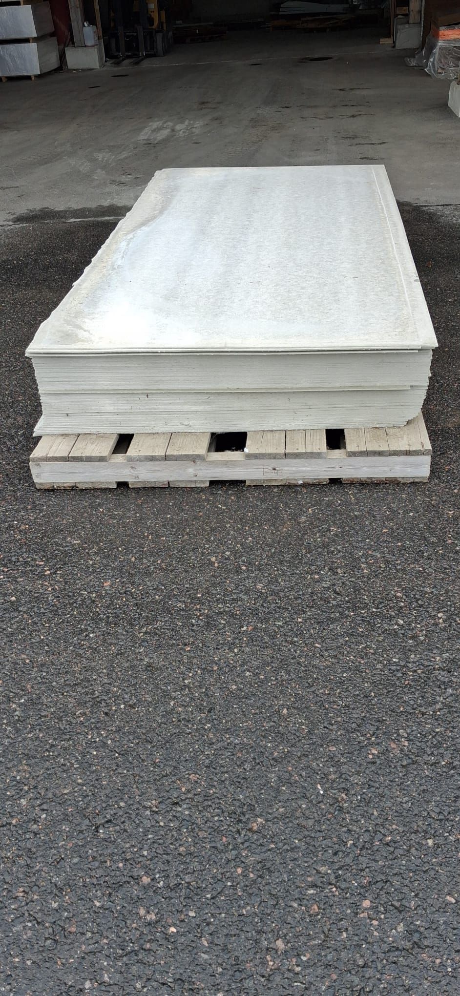 Image 1/3