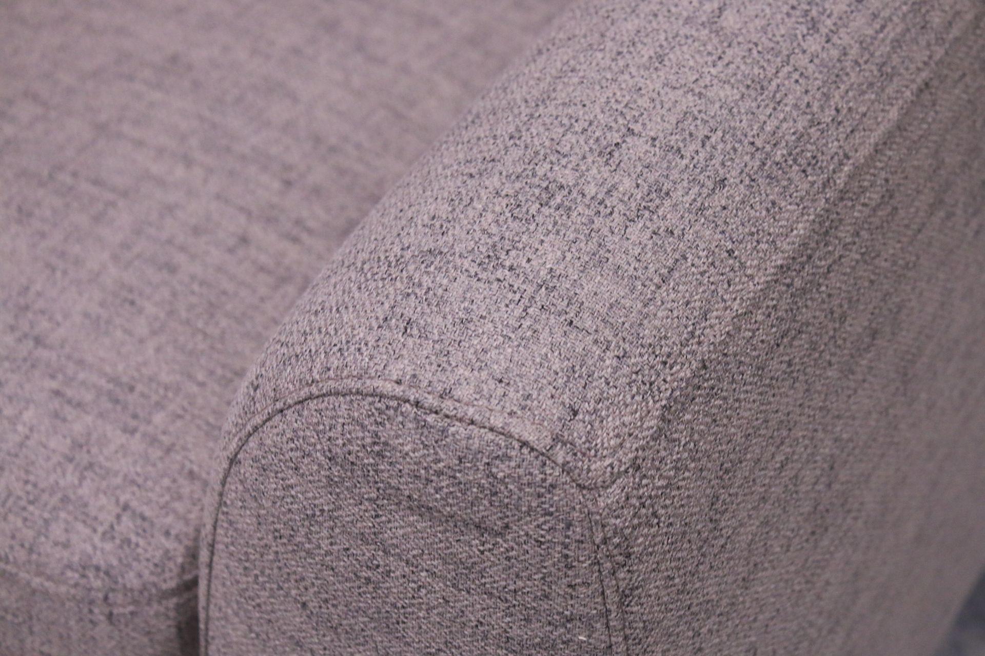 Image 7/9