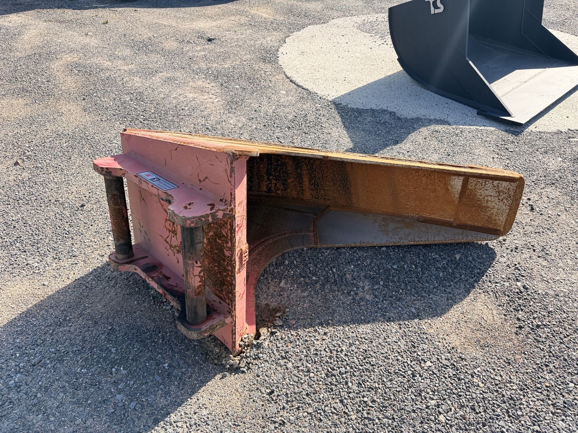 Image 2/4